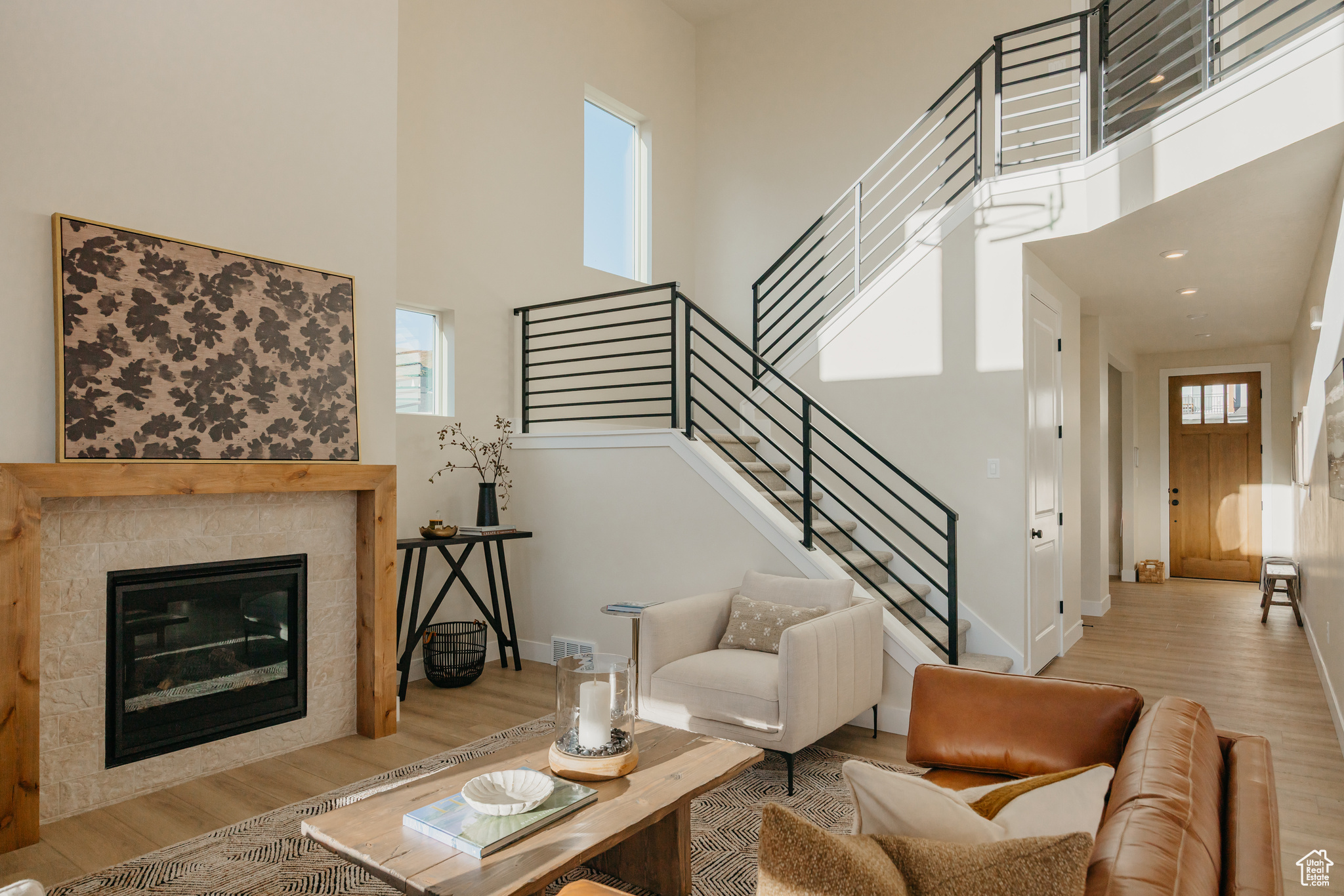 CANYON POINT - Residential