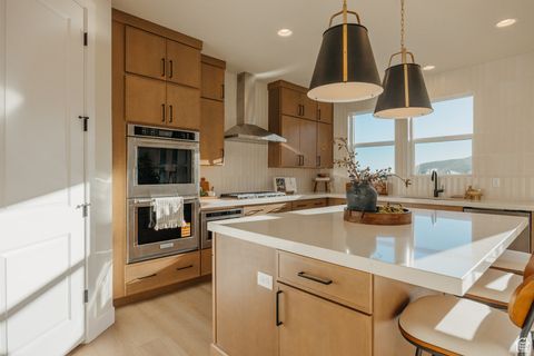 Tiny photo for 1689 W CANYON RIM DR N #636, Lehi, UT 84048 (MLS # 2116067)