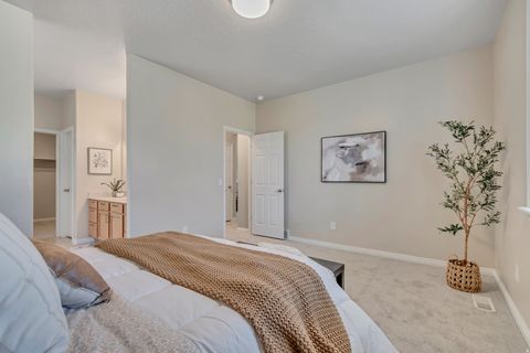 Tiny photo for 11569 S OAKMOND RD, South Jordan, UT 84009 (MLS # 2121174)