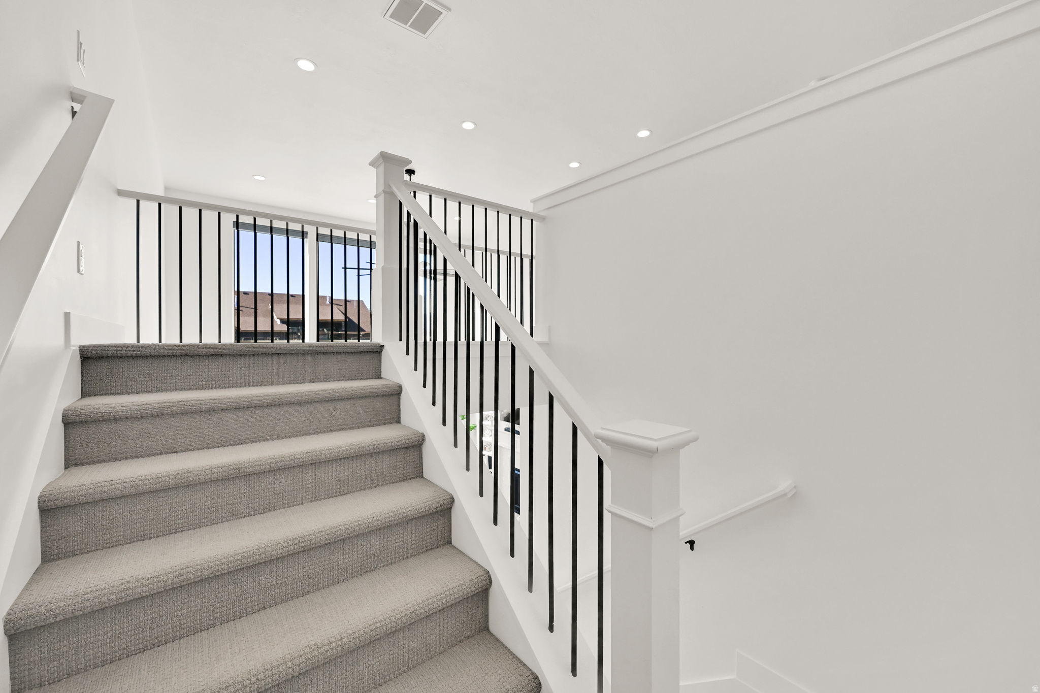 BEACON POINTE - Residential