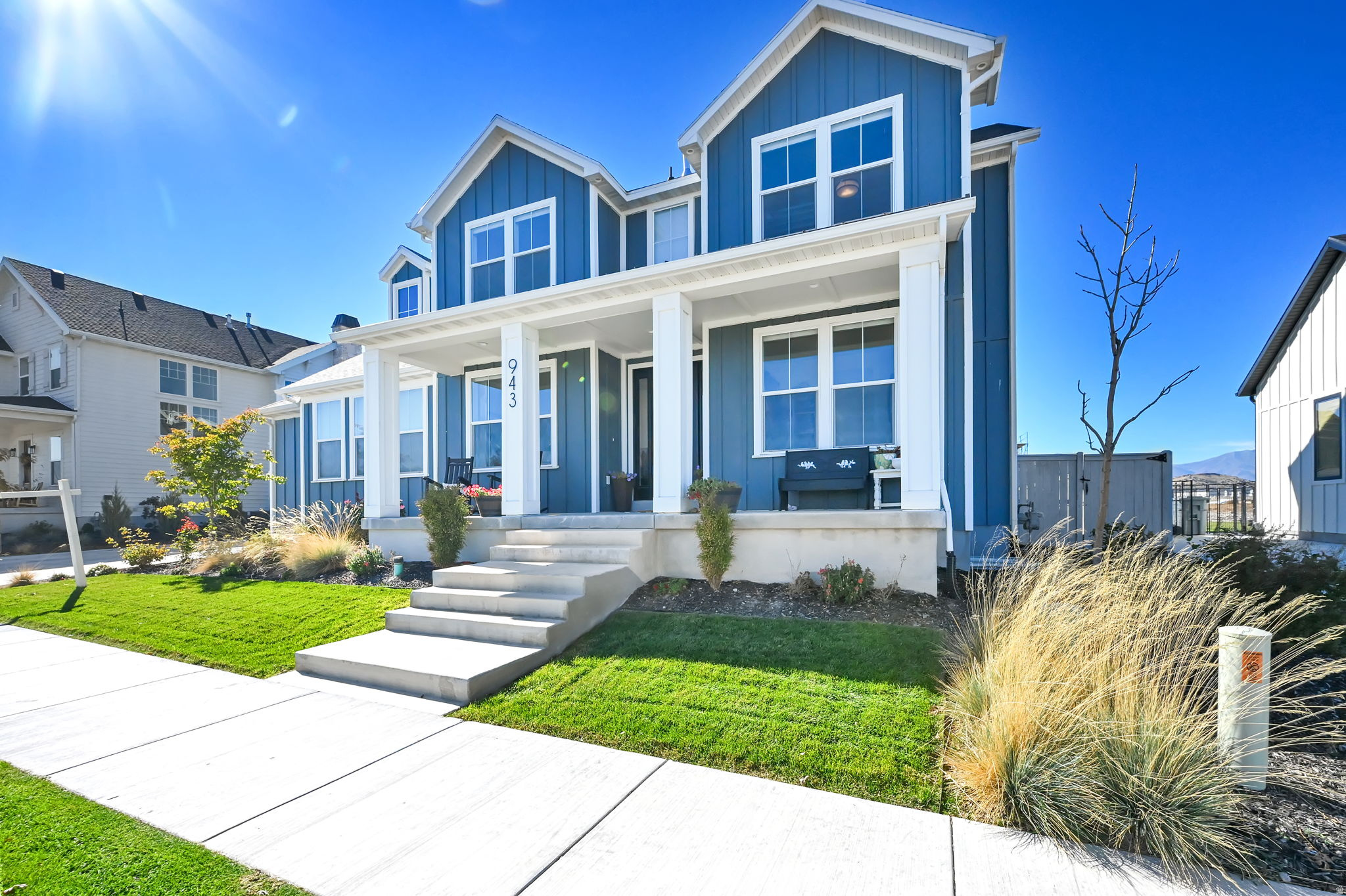 BEACON POINTE - Residential