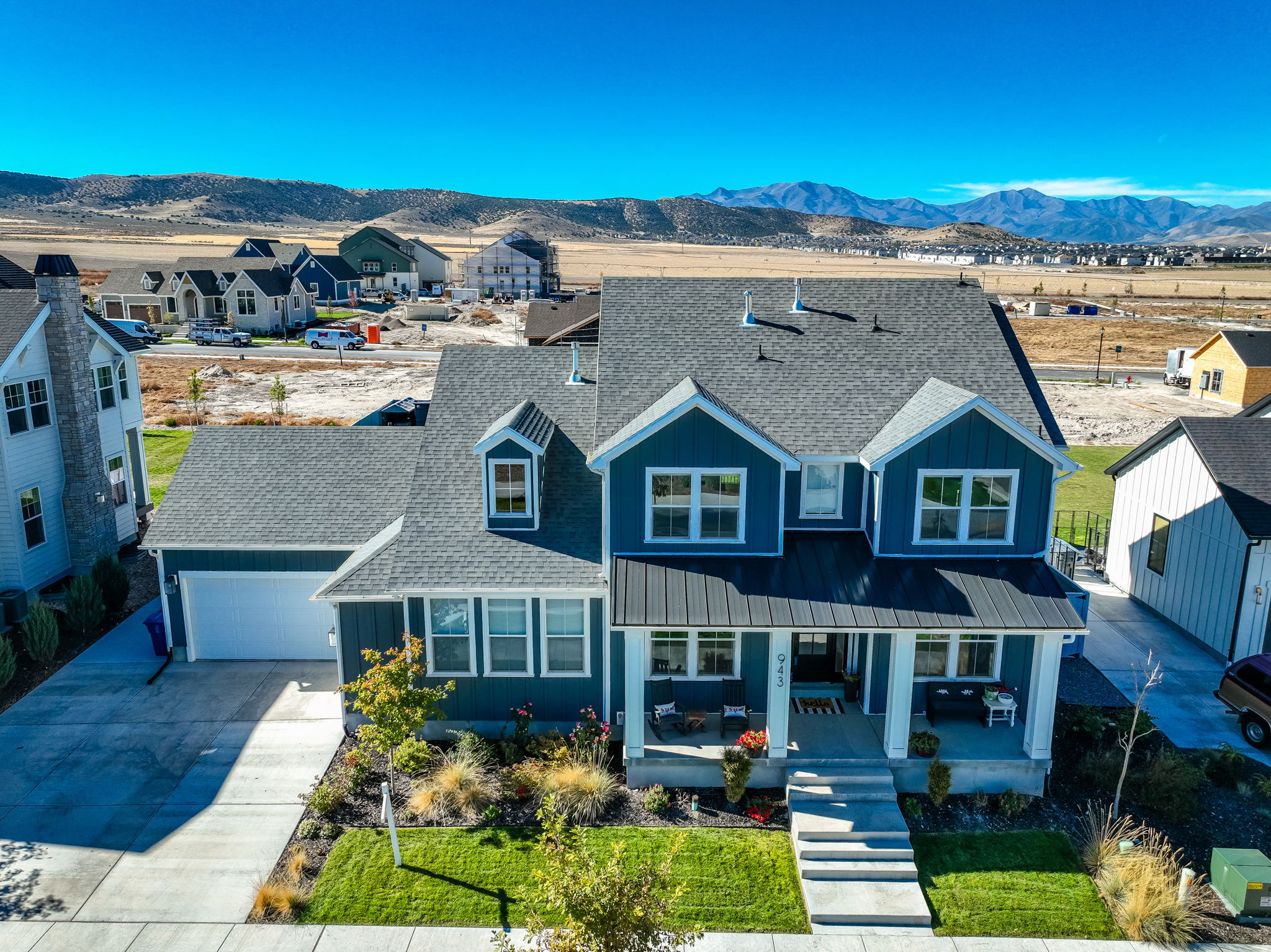 BEACON POINTE - Residential