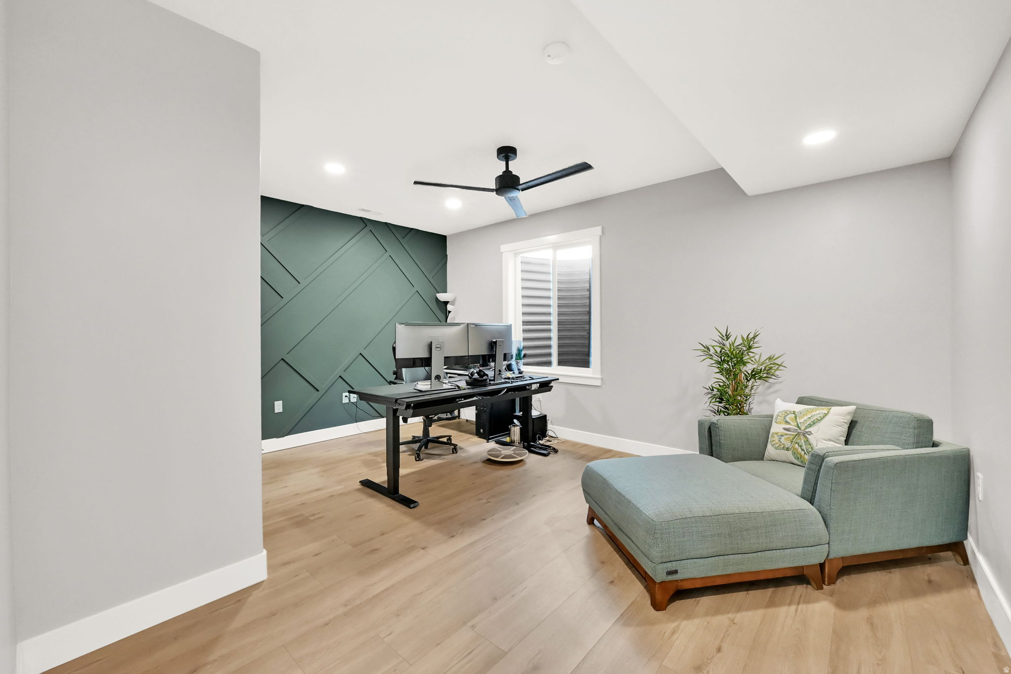 BEACON POINTE - Residential