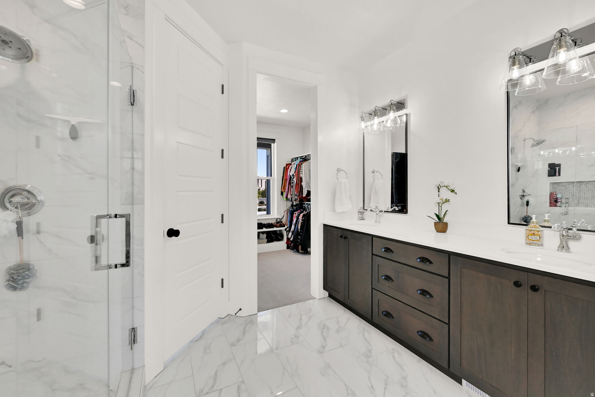 BEACON POINTE - Residential