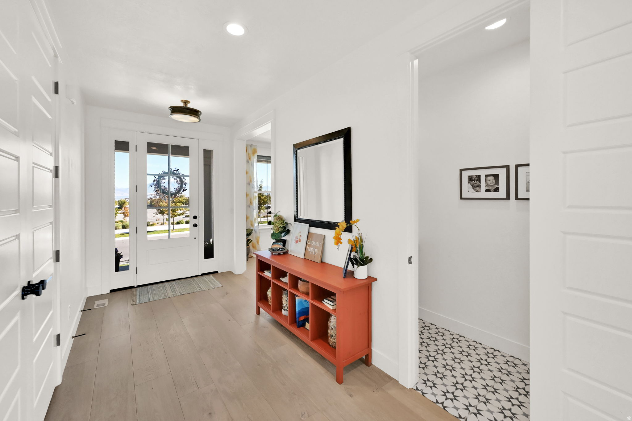 BEACON POINTE - Residential