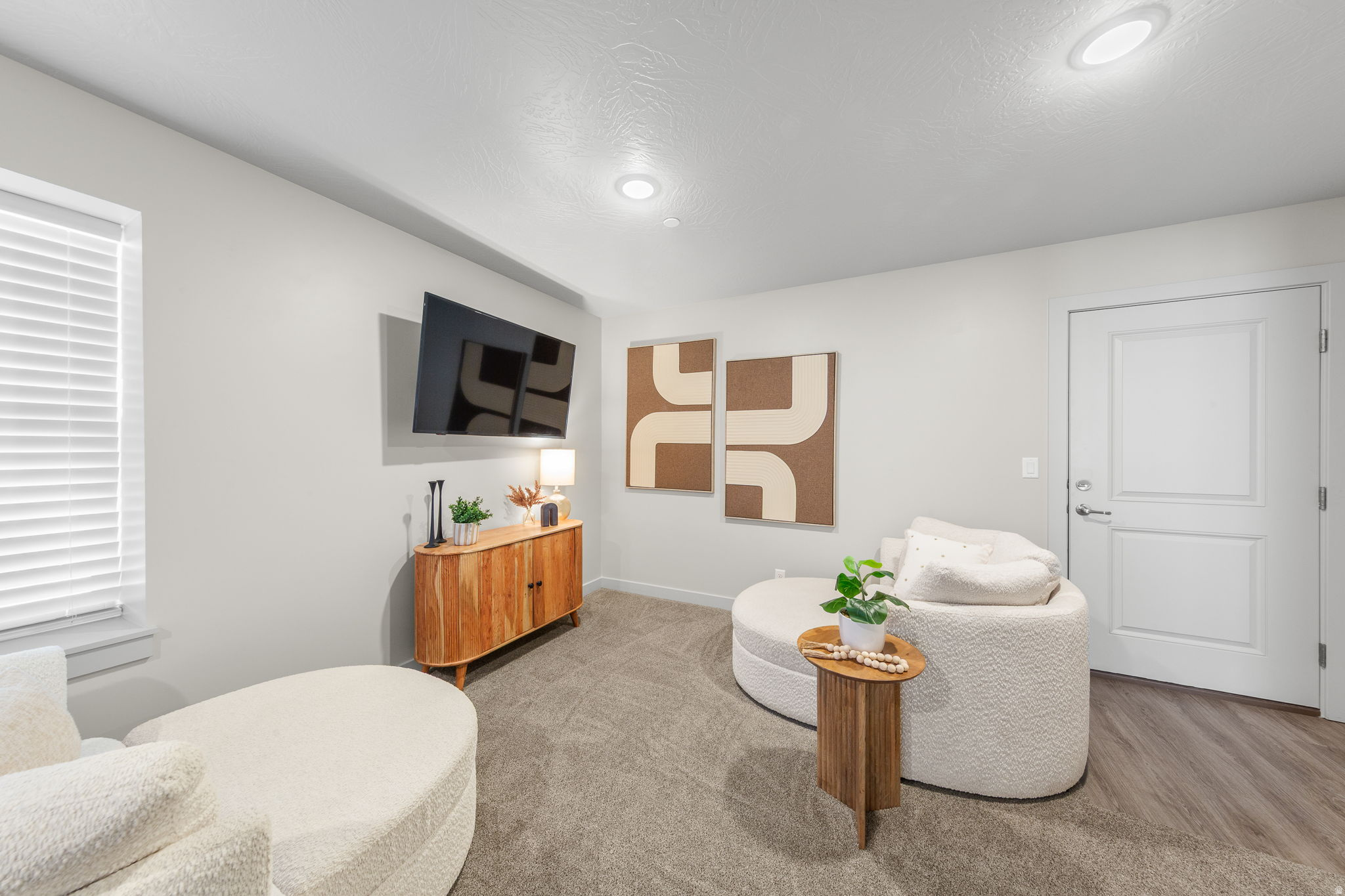 LONE ROCK CONDOS - Residential