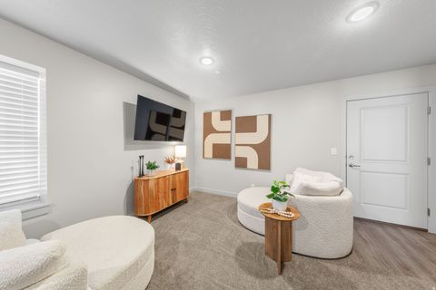 Photo of 6231 W WINDING WAY #K105, Hurricane, UT 84737 (MLS # 2134428)