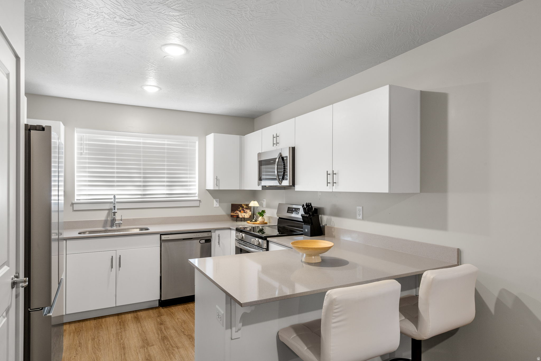 LONE ROCK CONDOS - Residential