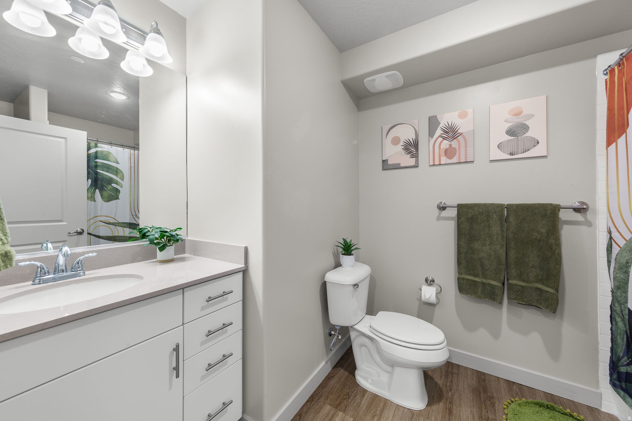 LONE ROCK CONDOS - Residential