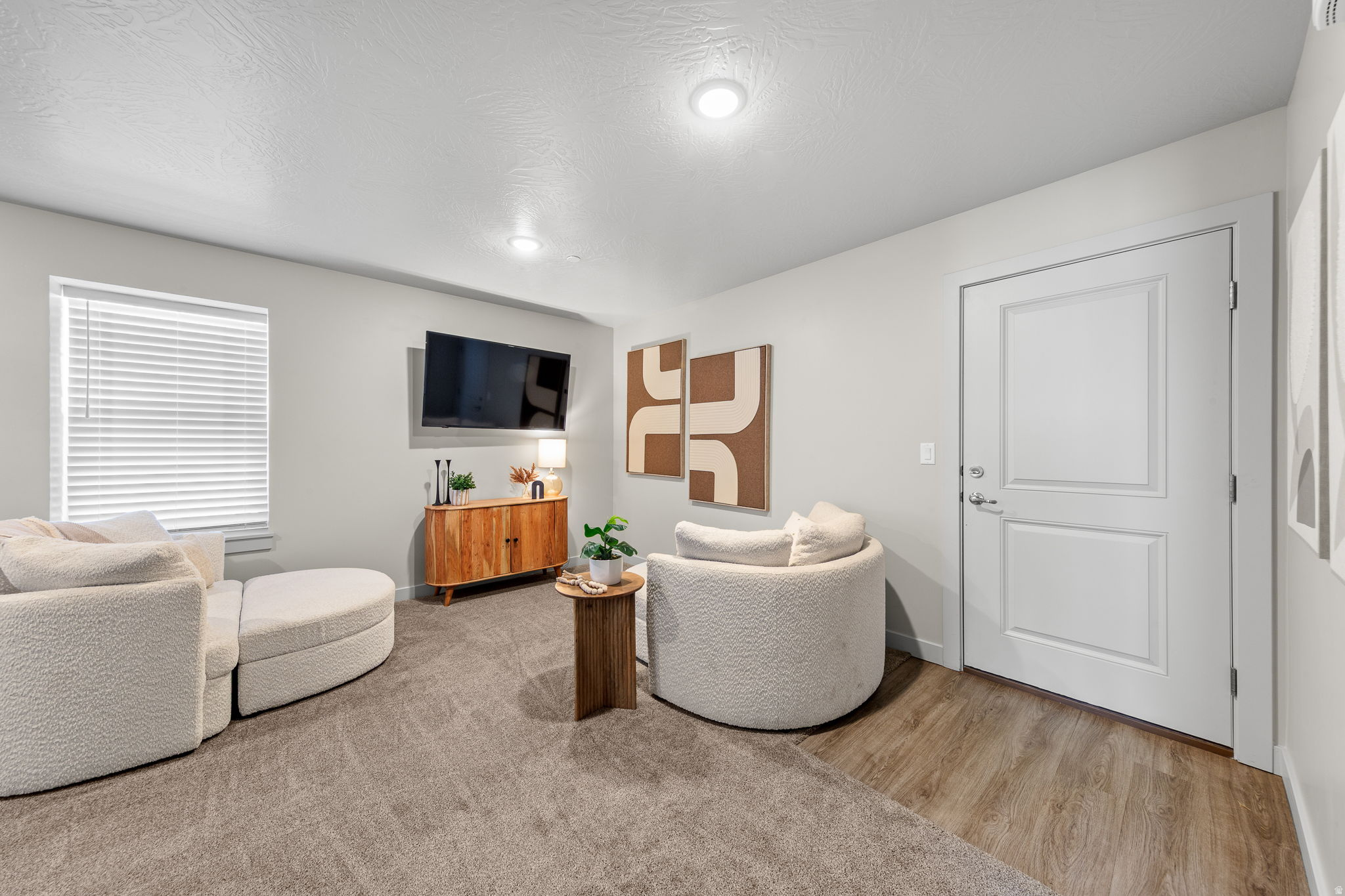 LONE ROCK CONDOS - Residential