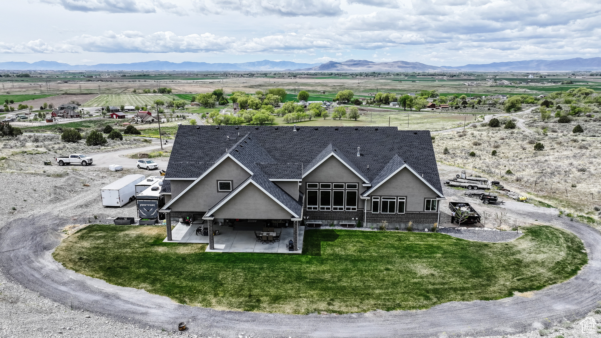 CALLS FORT ESTATES - Residential