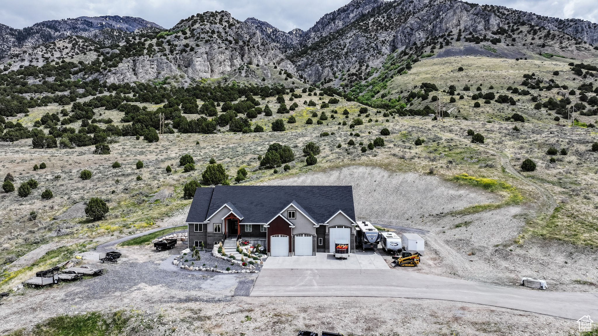 CALLS FORT ESTATES - Residential