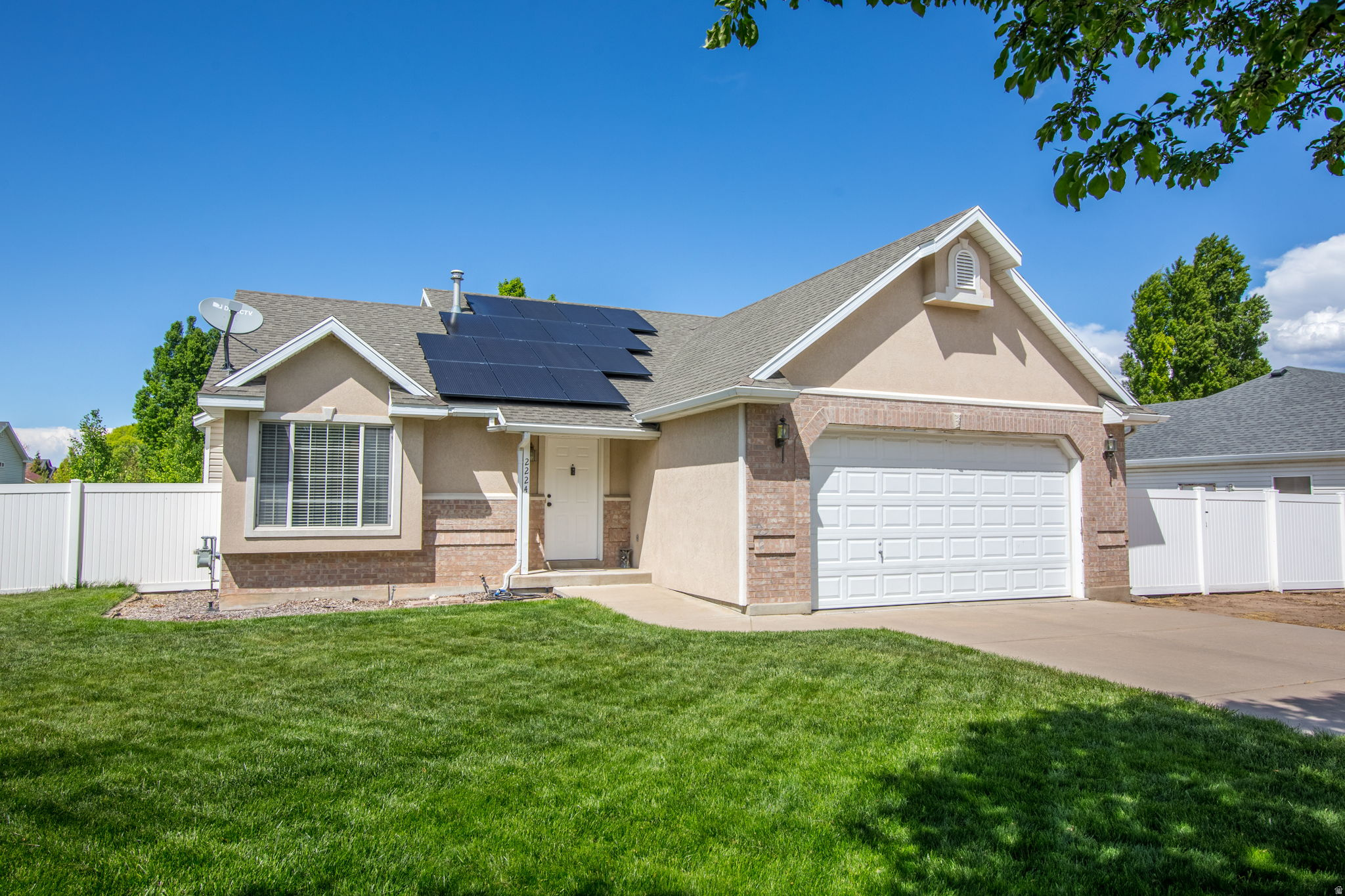 HUNTERS CROSSING - Residential