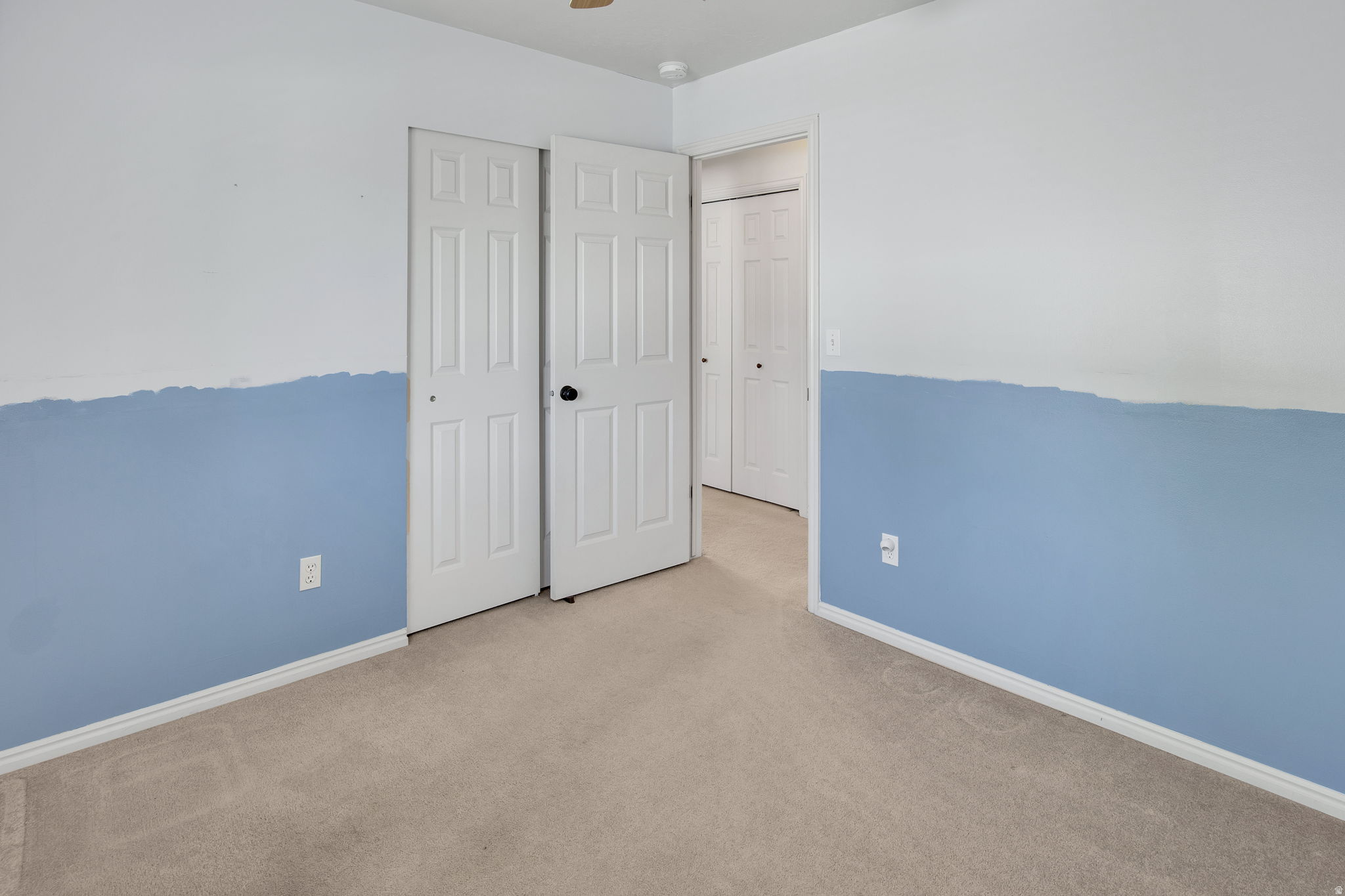 HUNTERS CROSSING - Residential