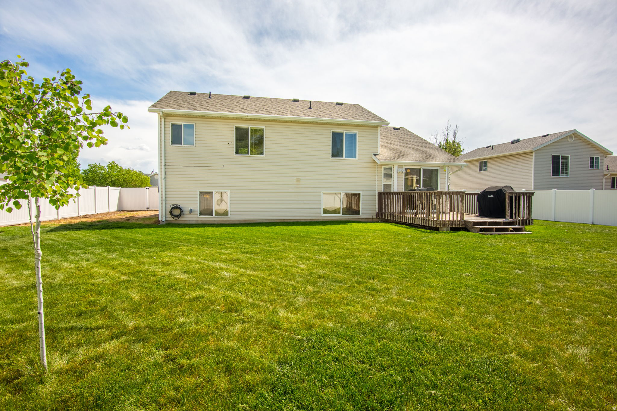 HUNTERS CROSSING - Residential