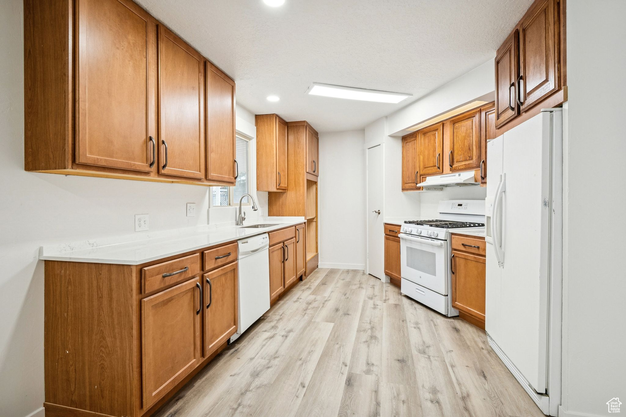 MAJESTIC MEADOWS - Residential