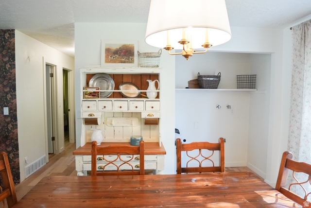 PIONEER CEDARS - Residential