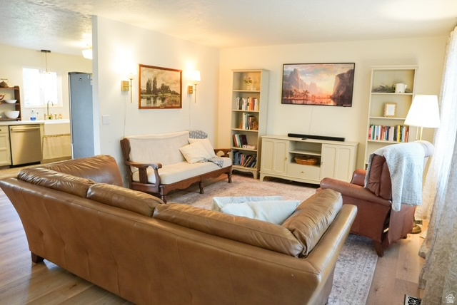 PIONEER CEDARS - Residential