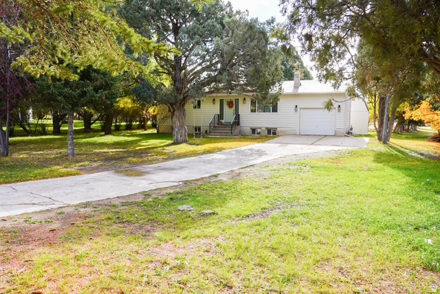 PIONEER CEDARS - Residential