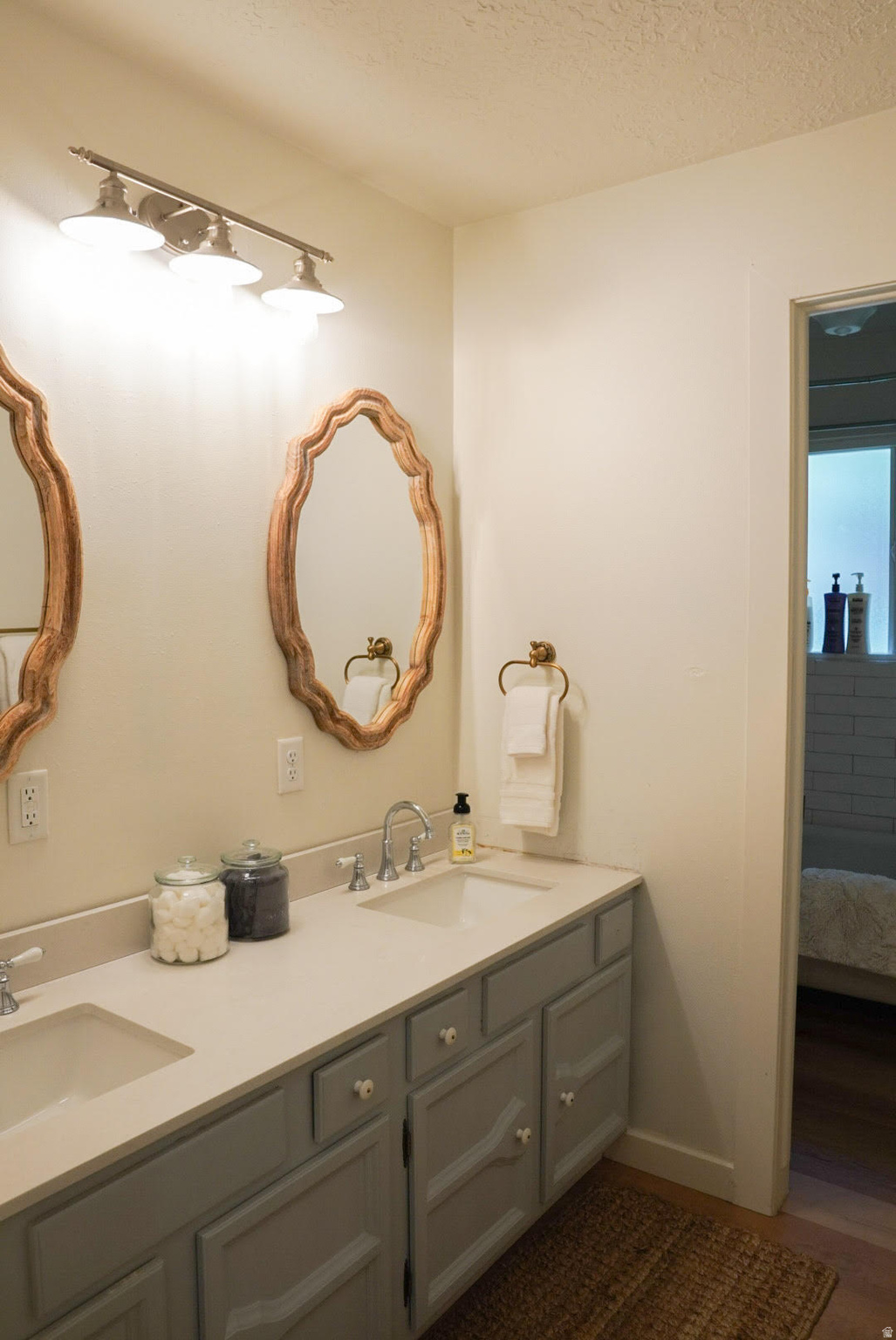 PIONEER CEDARS - Residential