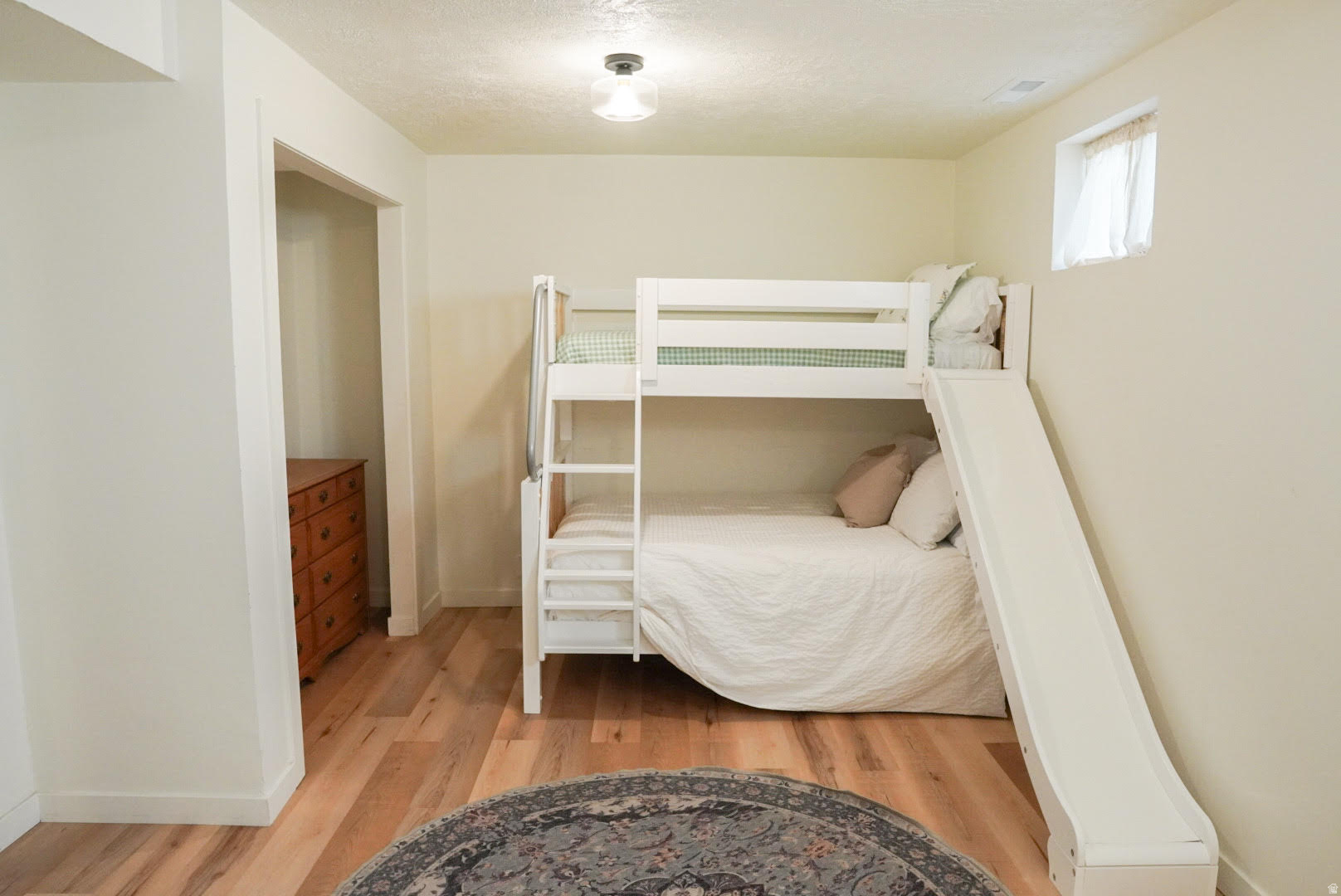 PIONEER CEDARS - Residential