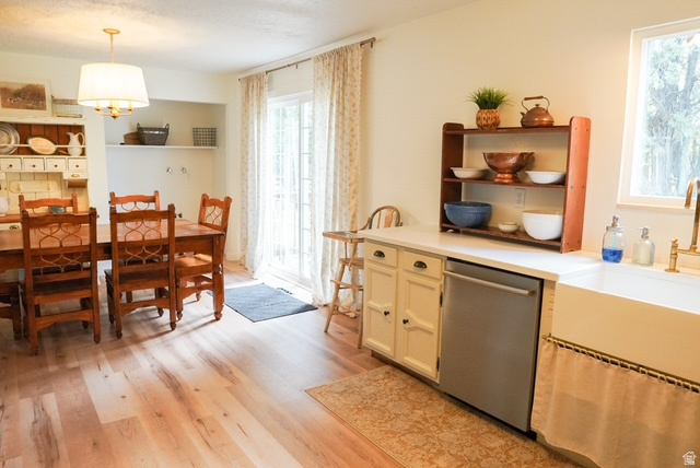 PIONEER CEDARS - Residential