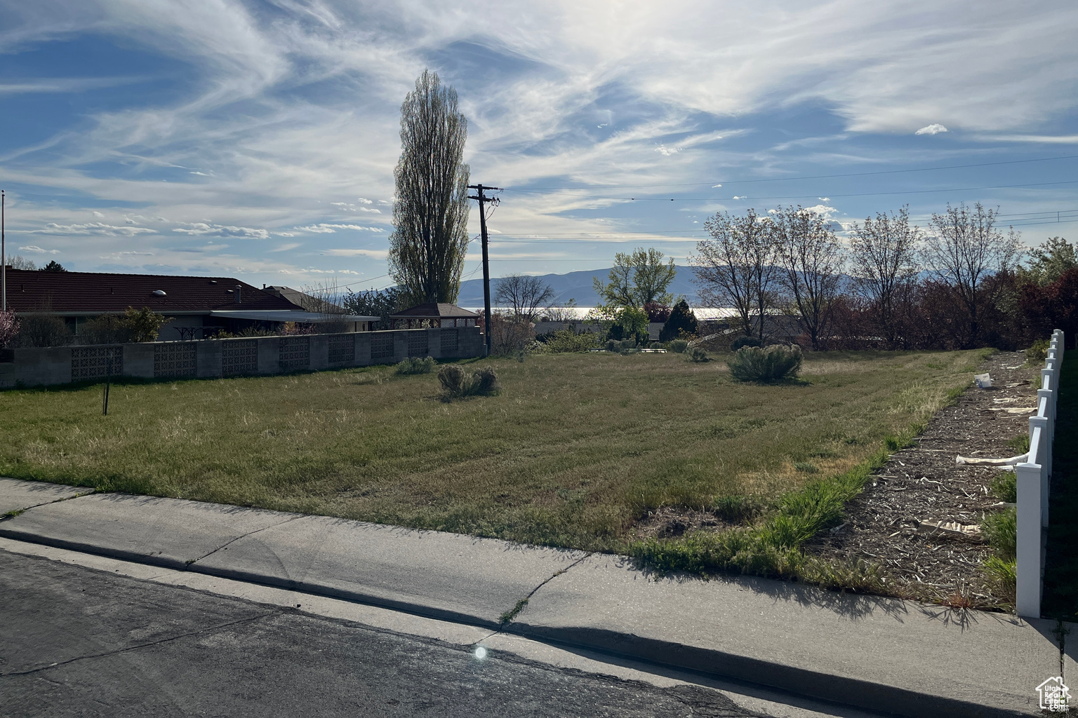 LAKEWOOD VILLAGE SUB - Land