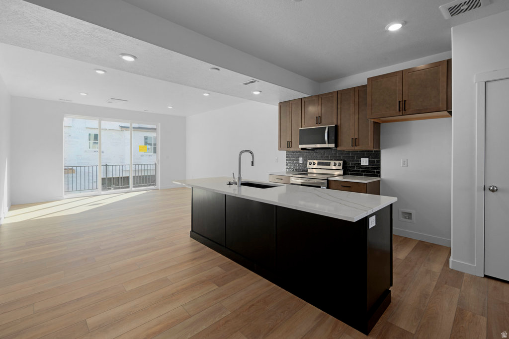 AXIS TOWNHOMES - Residential