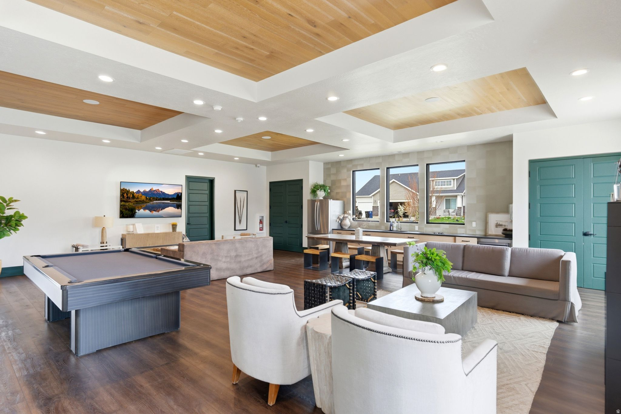 ELK MOUNTAIN - Residential