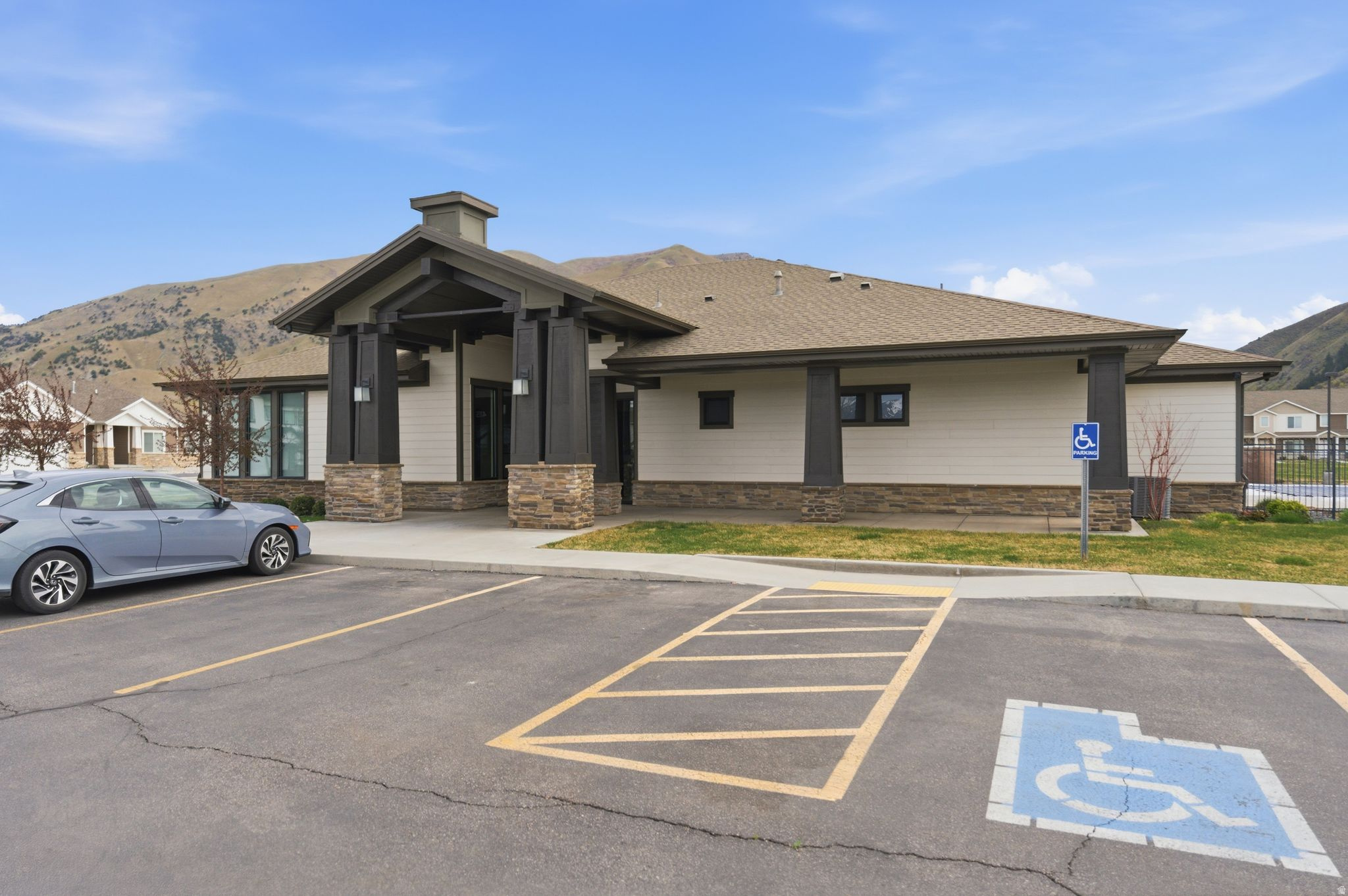 ELK MOUNTAIN - Residential