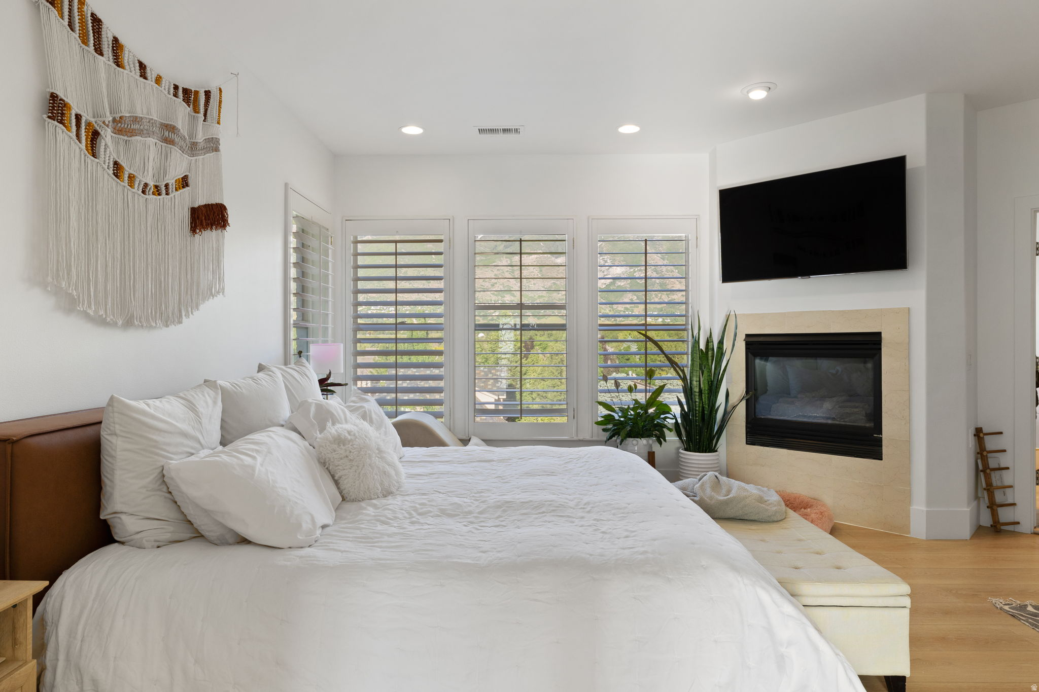 VINTAGE - Residential