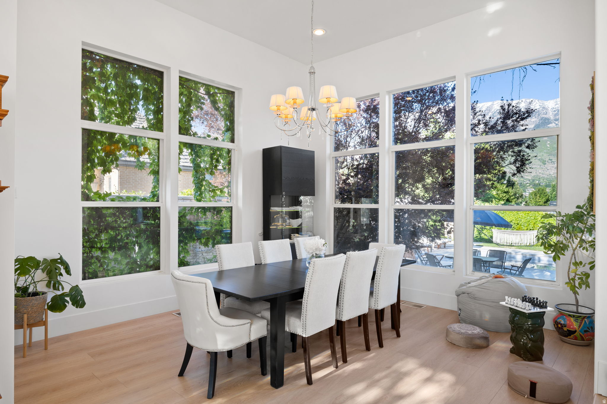 VINTAGE - Residential