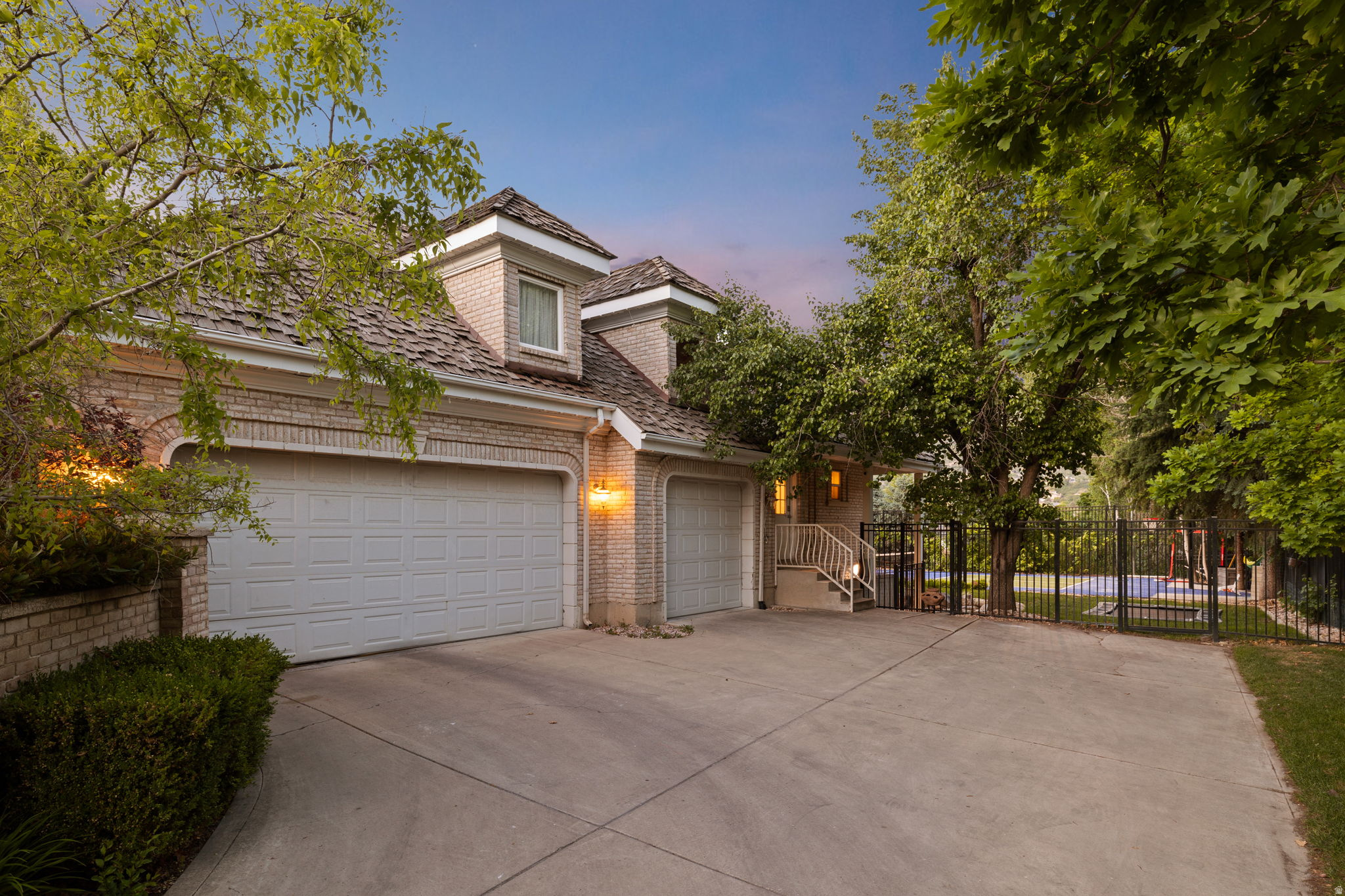 VINTAGE - Residential