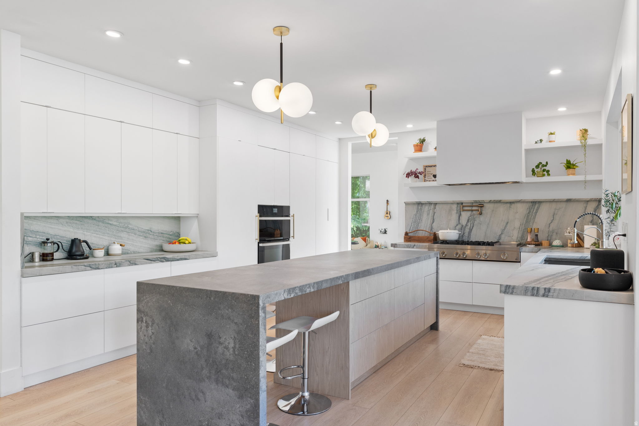 VINTAGE - Residential