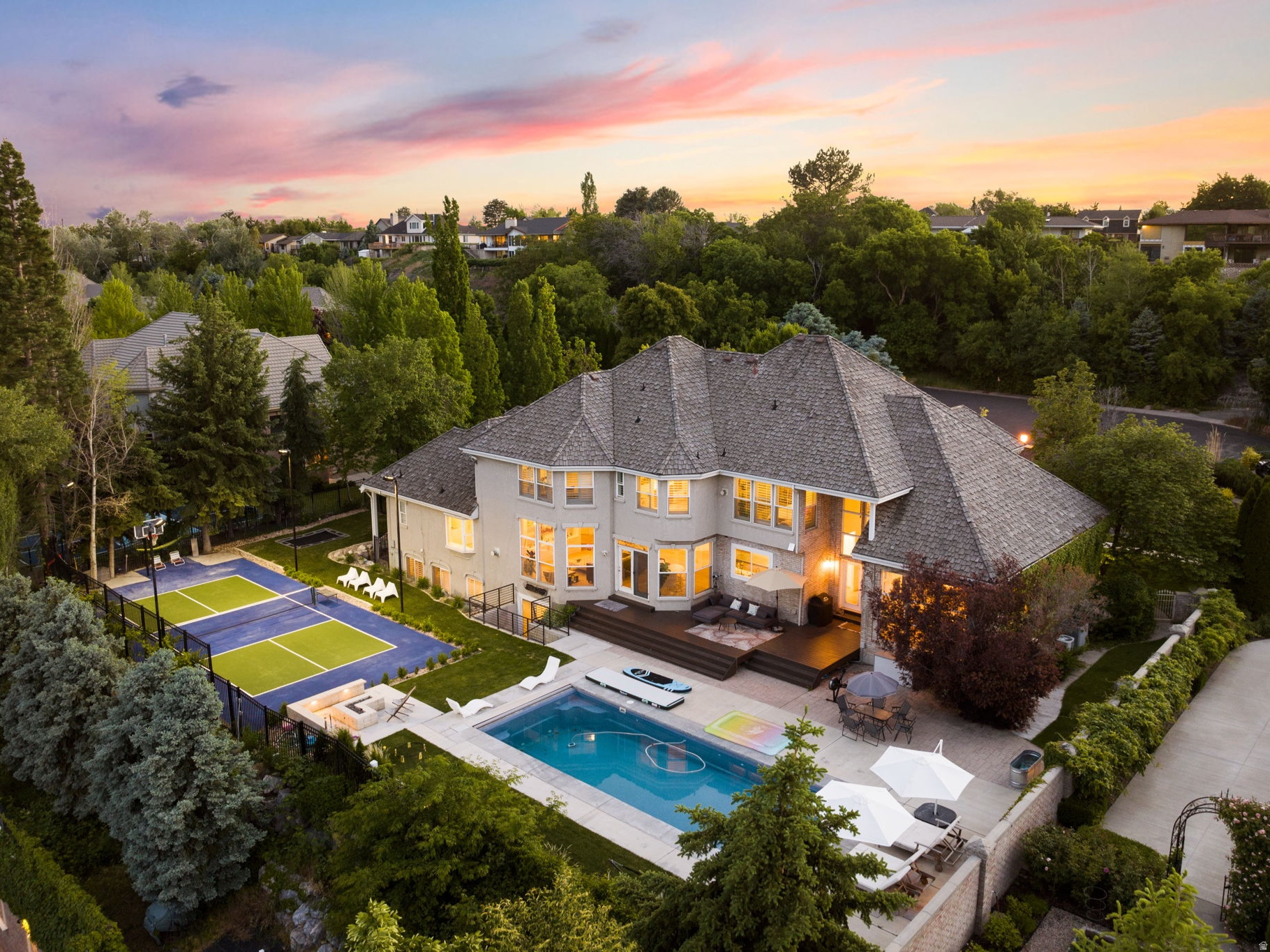 VINTAGE - Residential