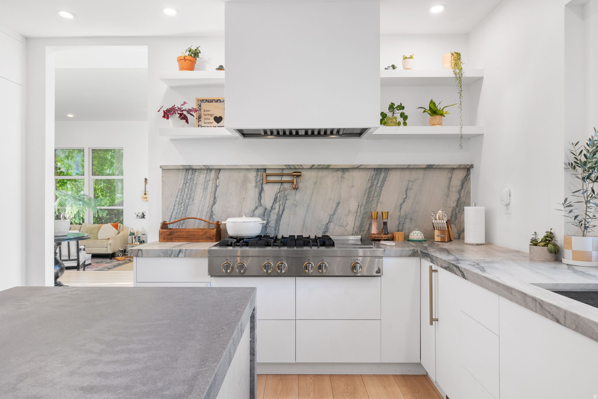 VINTAGE - Residential