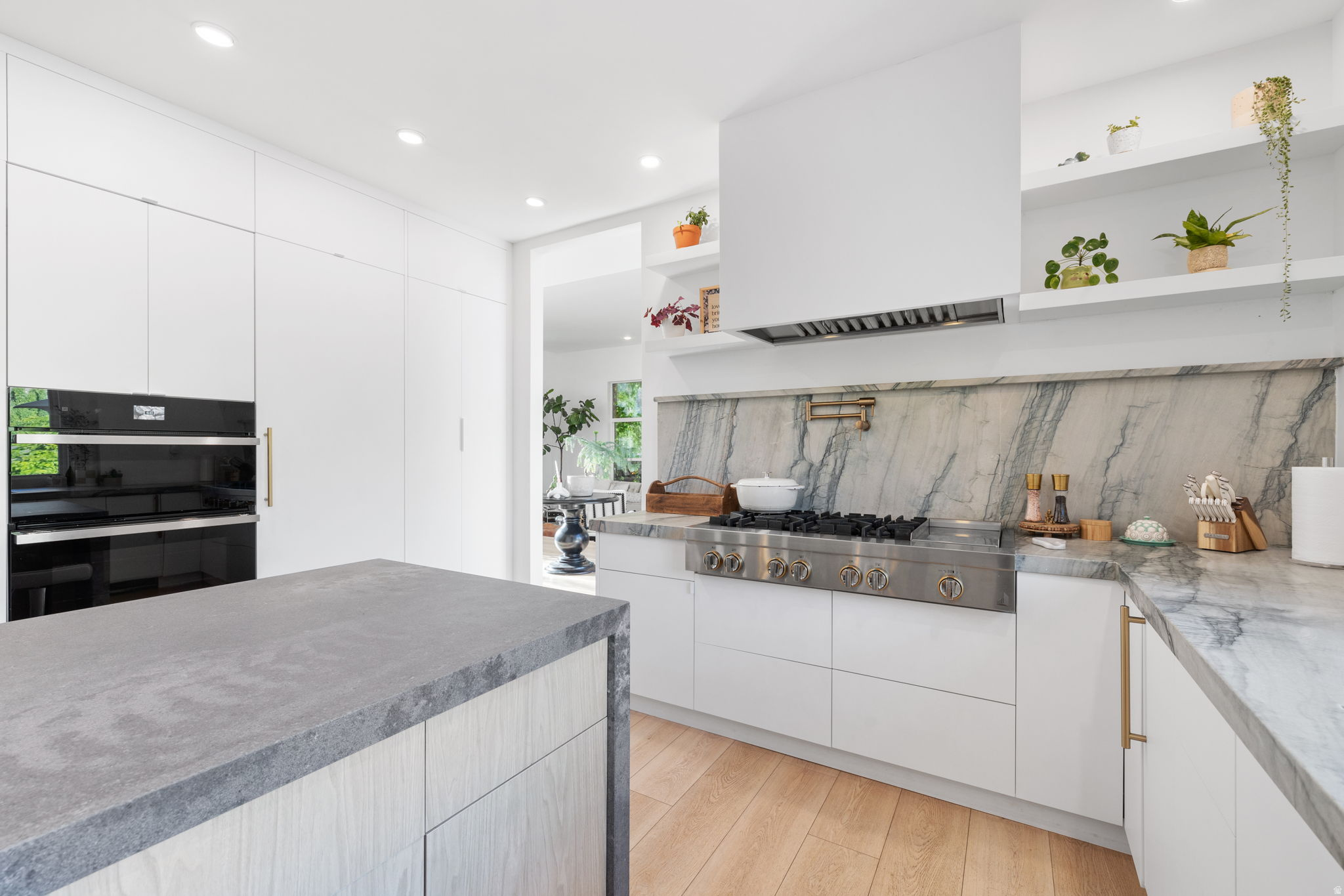 VINTAGE - Residential