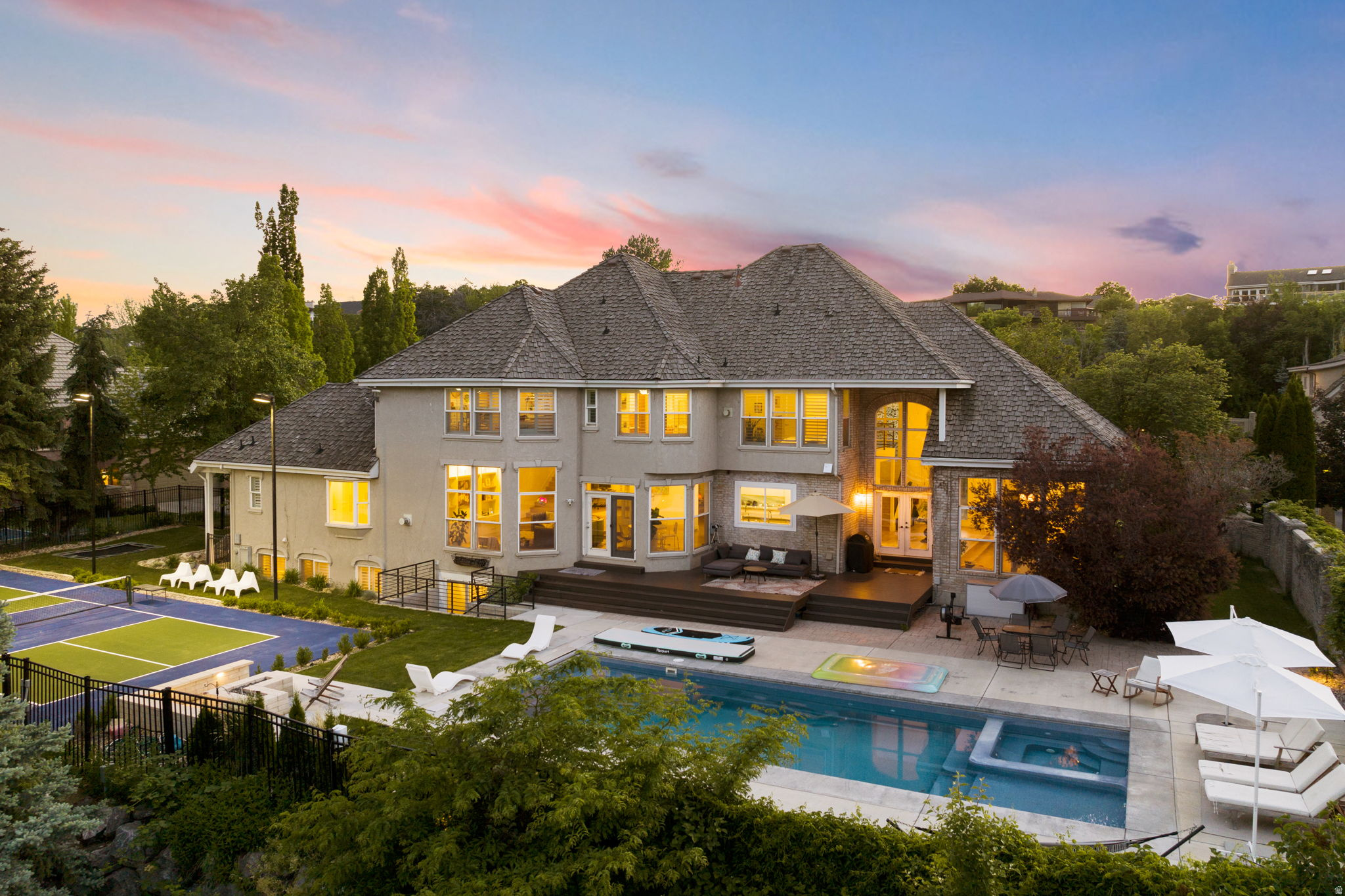 VINTAGE - Residential