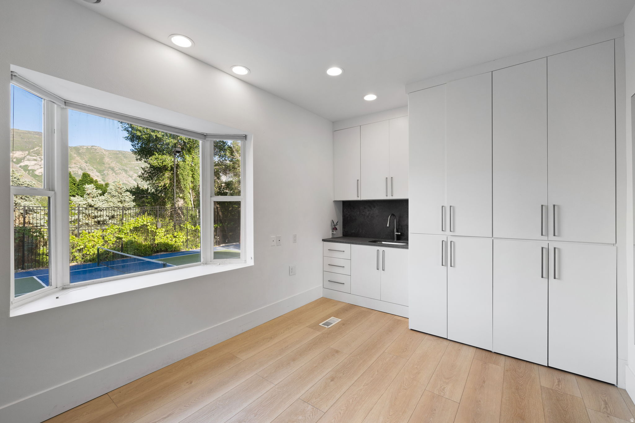 VINTAGE - Residential