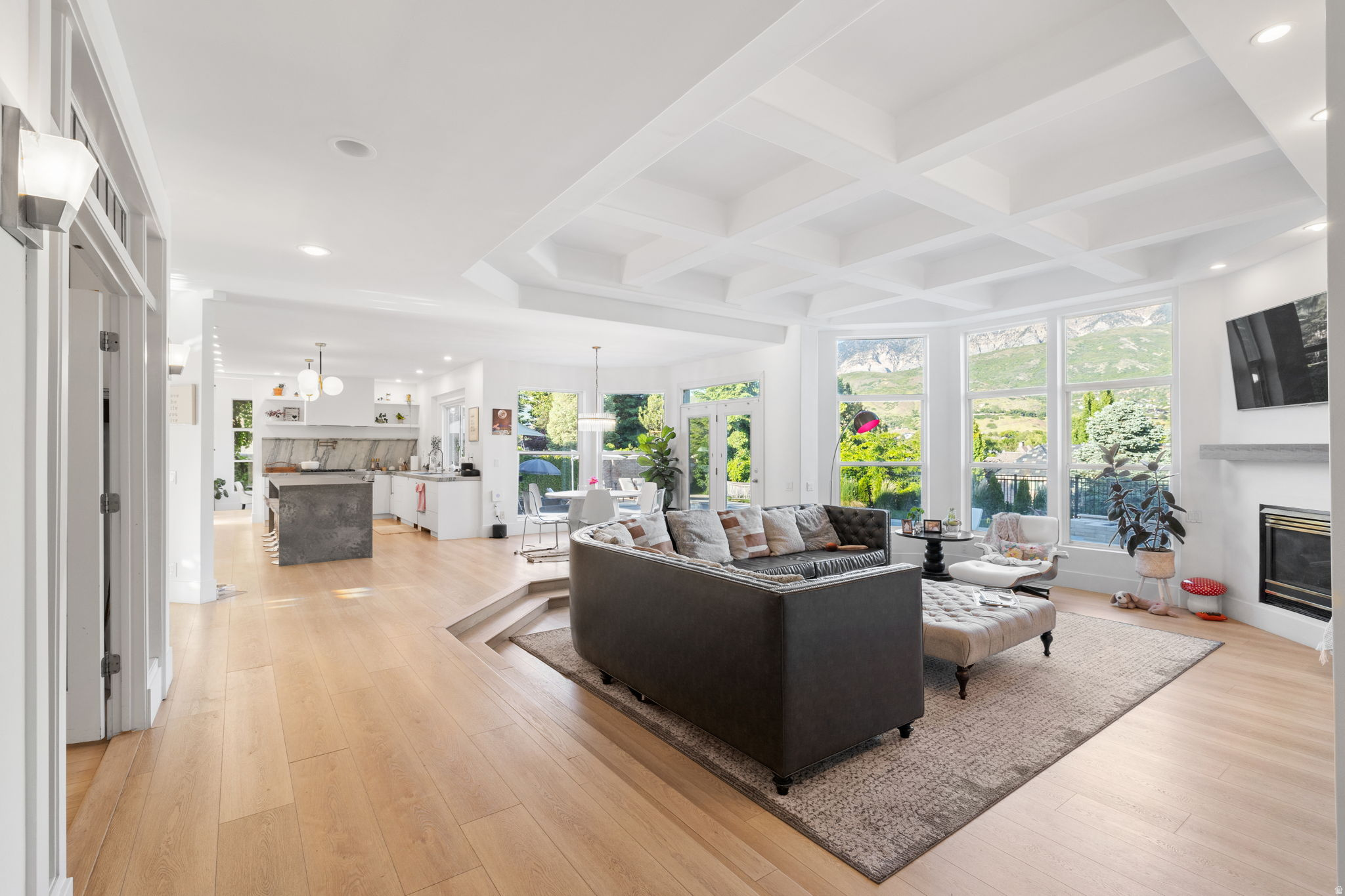 VINTAGE - Residential