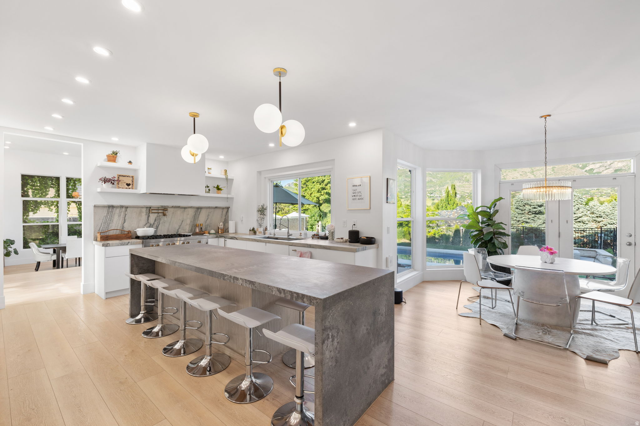 VINTAGE - Residential