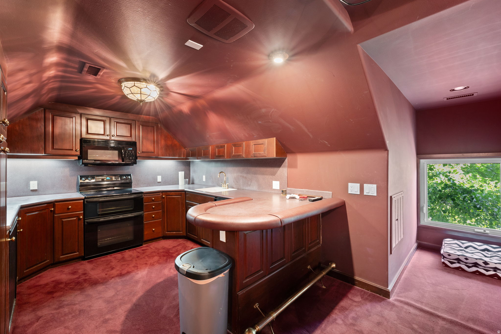 VINTAGE - Residential