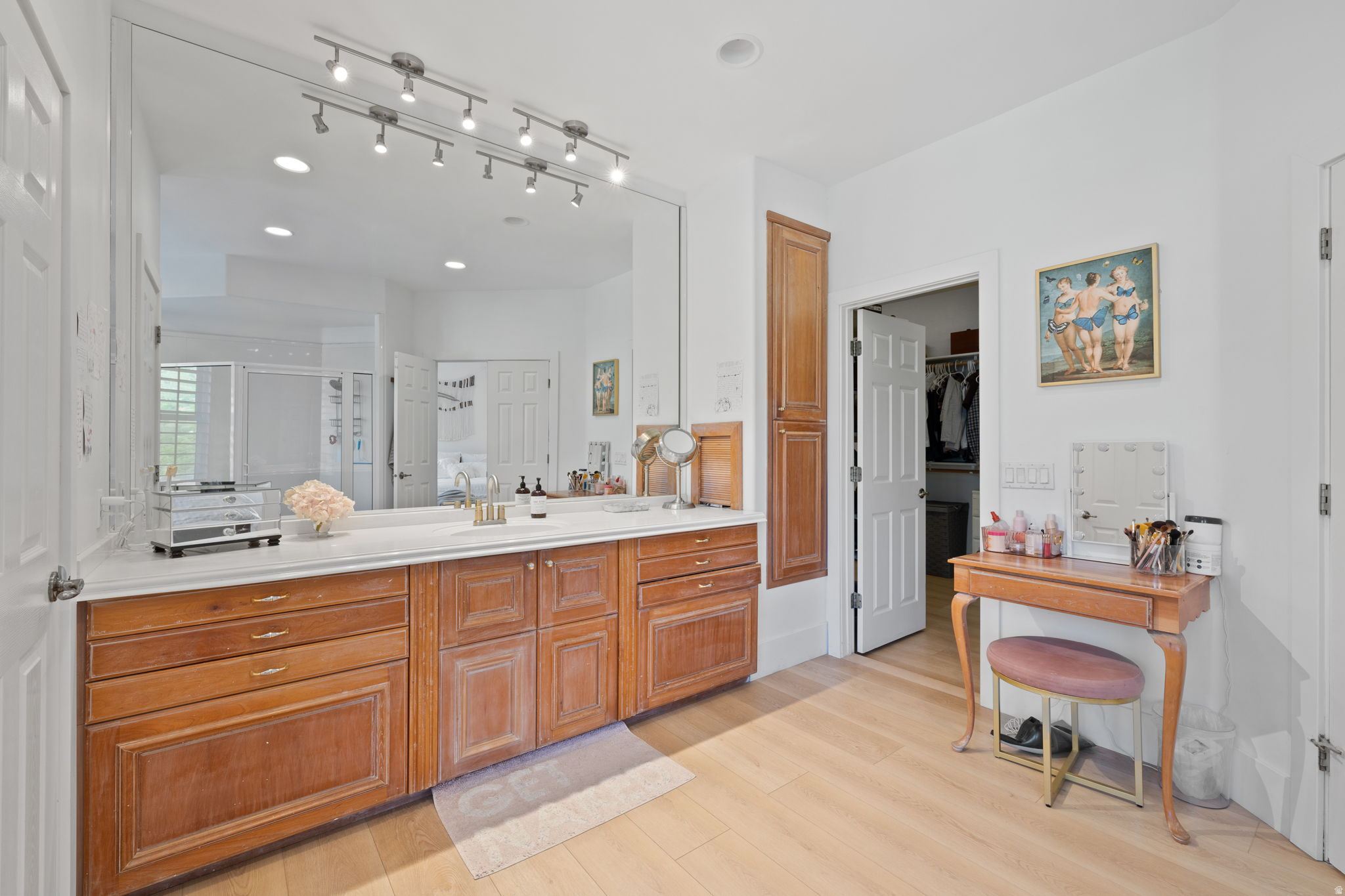 VINTAGE - Residential