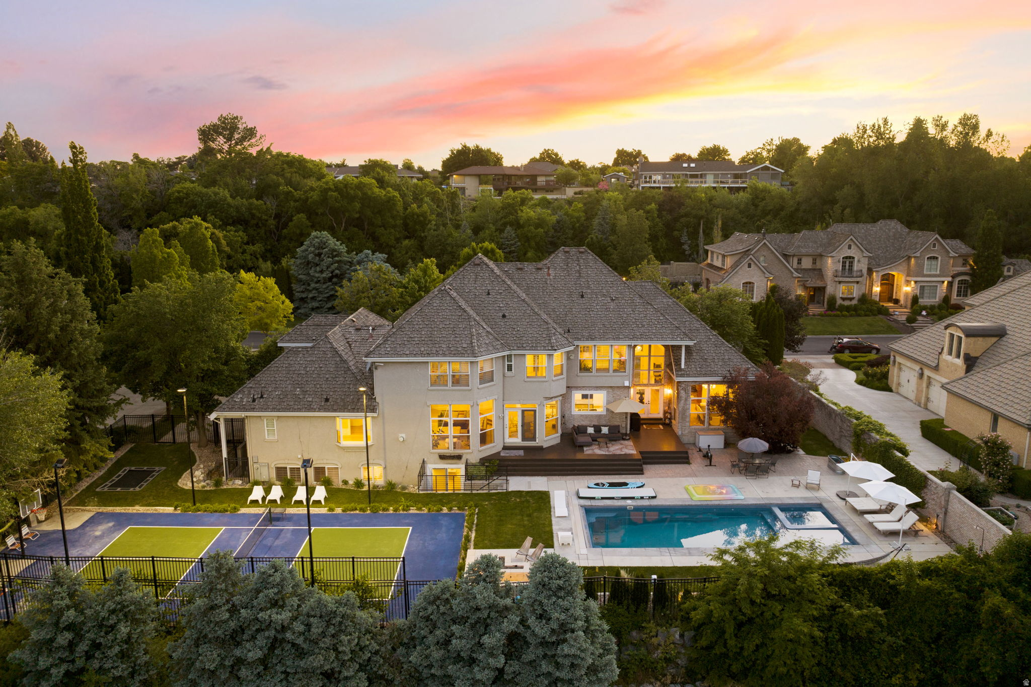 VINTAGE - Residential