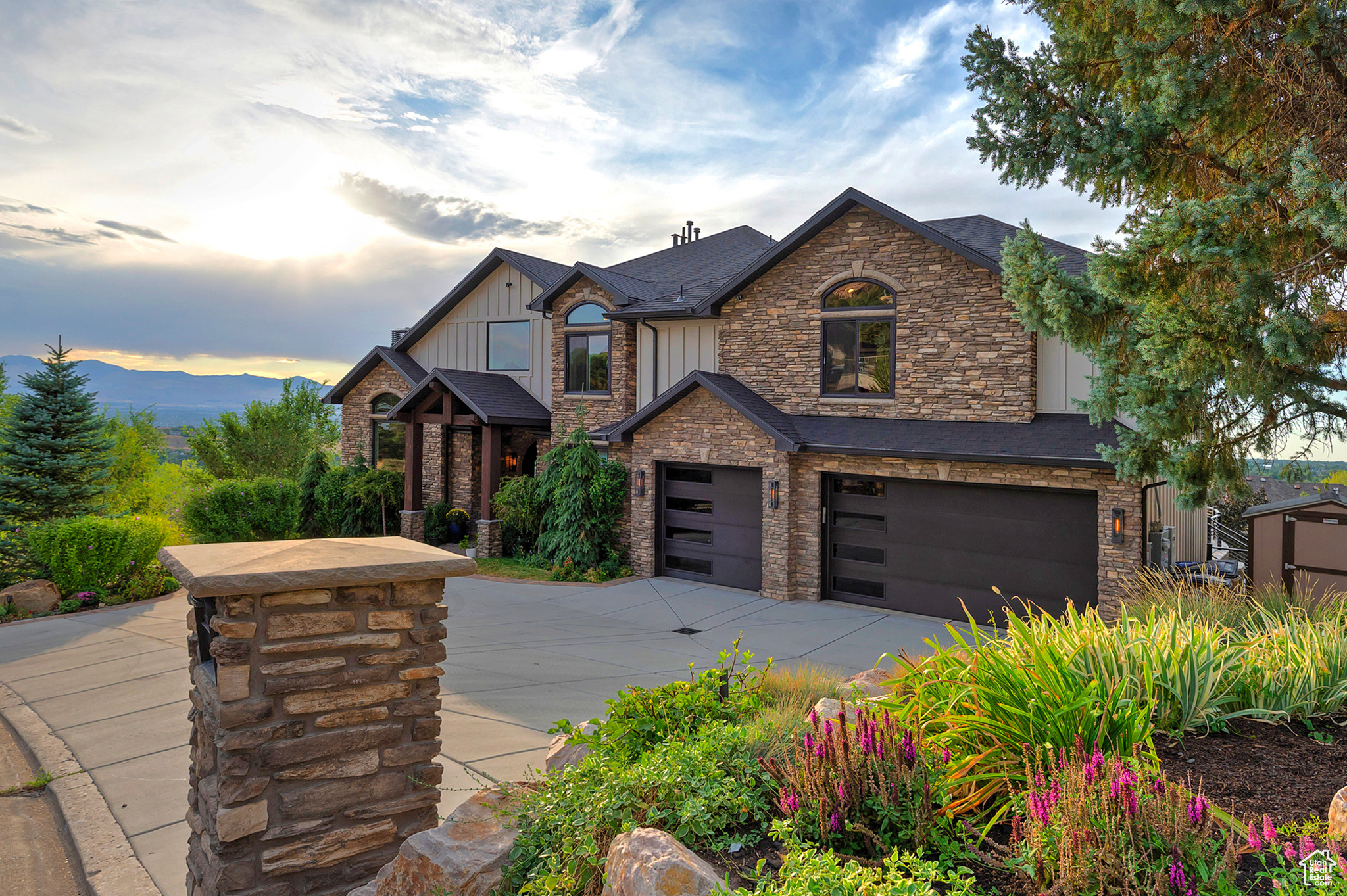 THE COVE AT BEAR CAN - Residential