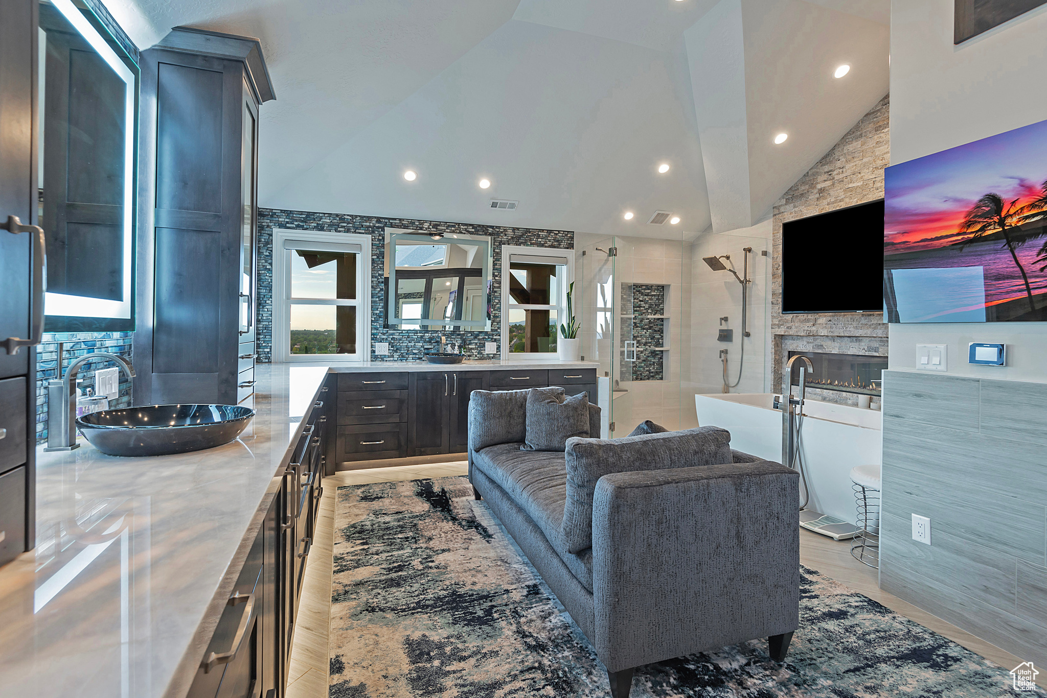 THE COVE AT BEAR CAN - Residential