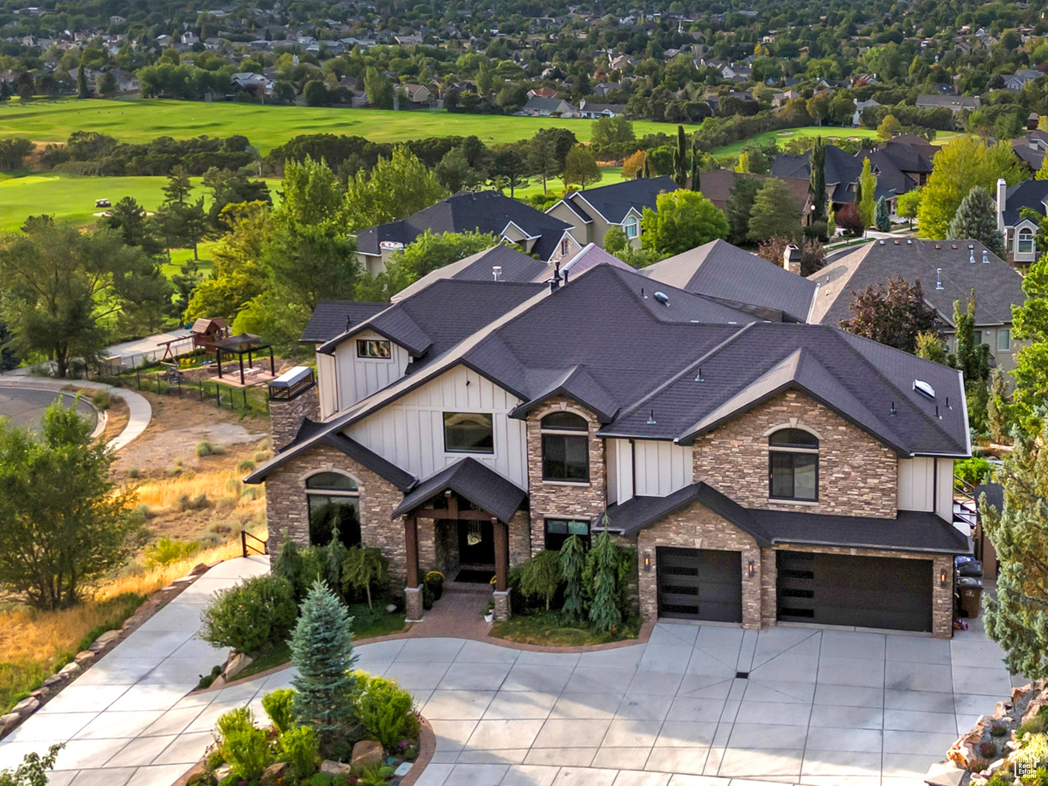 THE COVE AT BEAR CAN - Residential