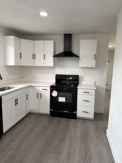 Tiny photo for 1016 S 400 W, Bountiful, UT 84010 (MLS # 2128114)