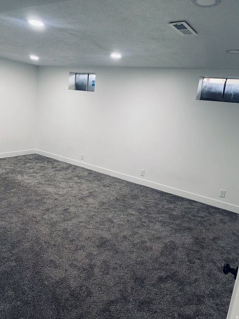 Tiny photo for 1016 S 400 W, Bountiful, UT 84010 (MLS # 2128114)