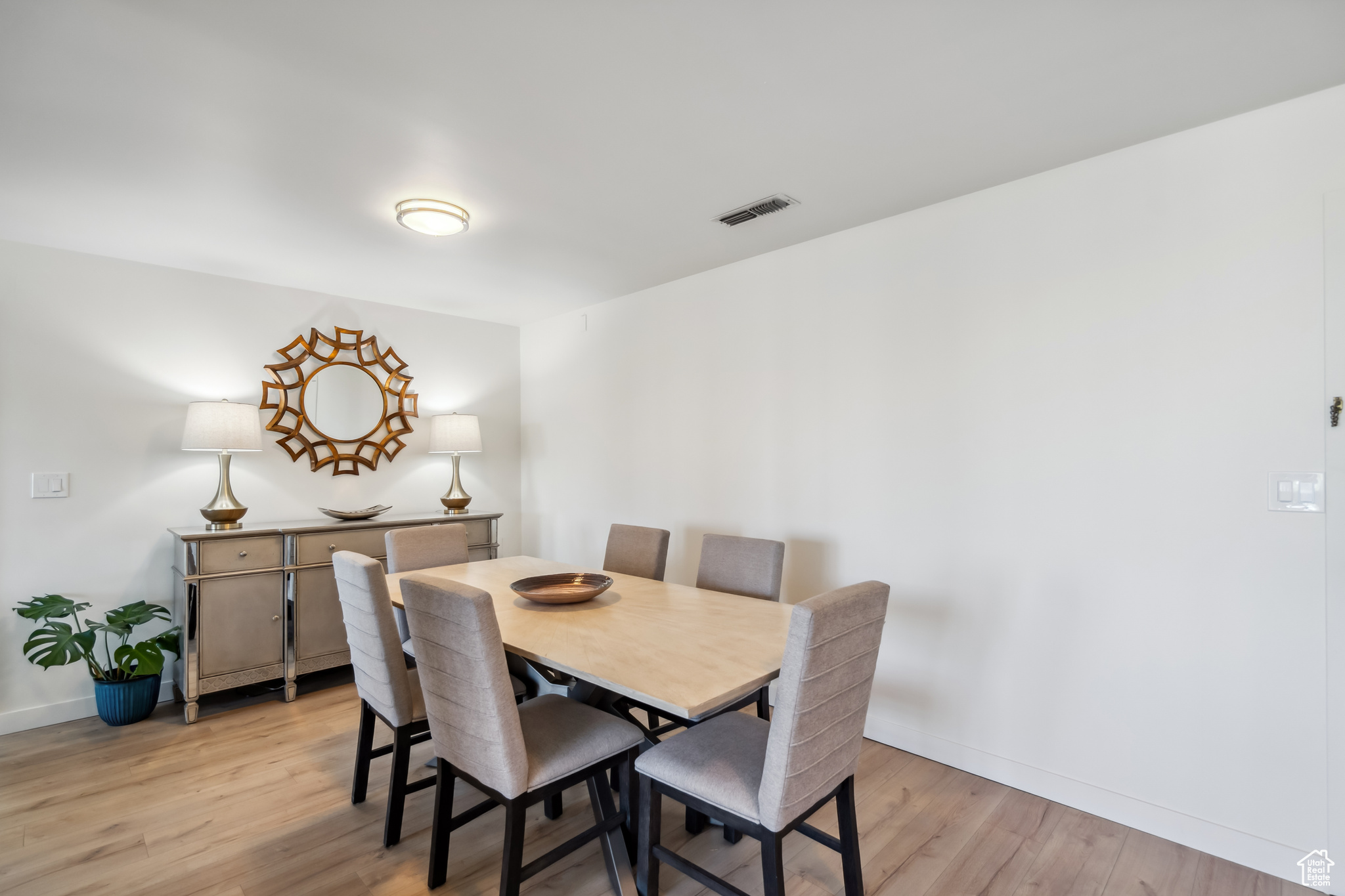 BONNEVILLE TOWER - Residential